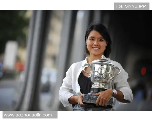 李娜专访:从青涩球员到足球传奇的心路历程回顾 李娜专访:从青涩球员到足球传奇的心路历程回顾